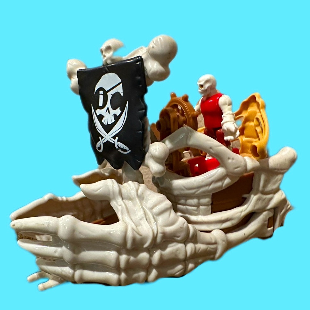 Fisher Price Imaginext Billy Bones Pirate Ship
Boat Shark with Figure 2015 Toy